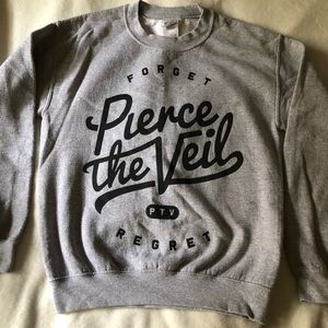 grey pierce the viel crew neck